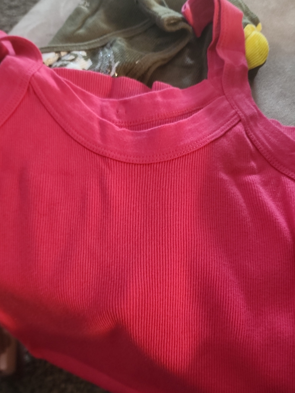 6 Assorted Tank Tops - Picture 9 of 10